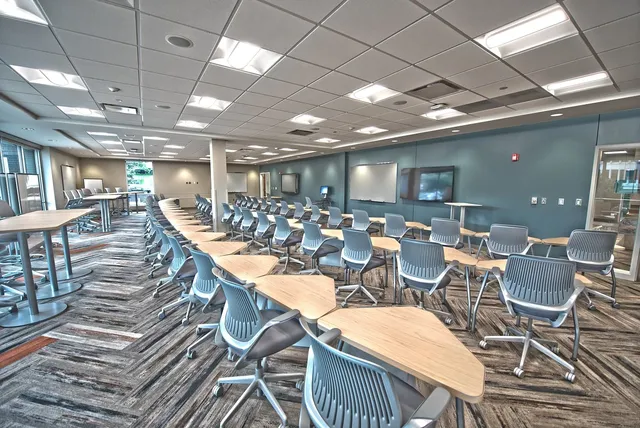 February 6, 2019 -  Economist Lays Out Forecast for BIFMA 360 Attendees ( The Business of Furniture )